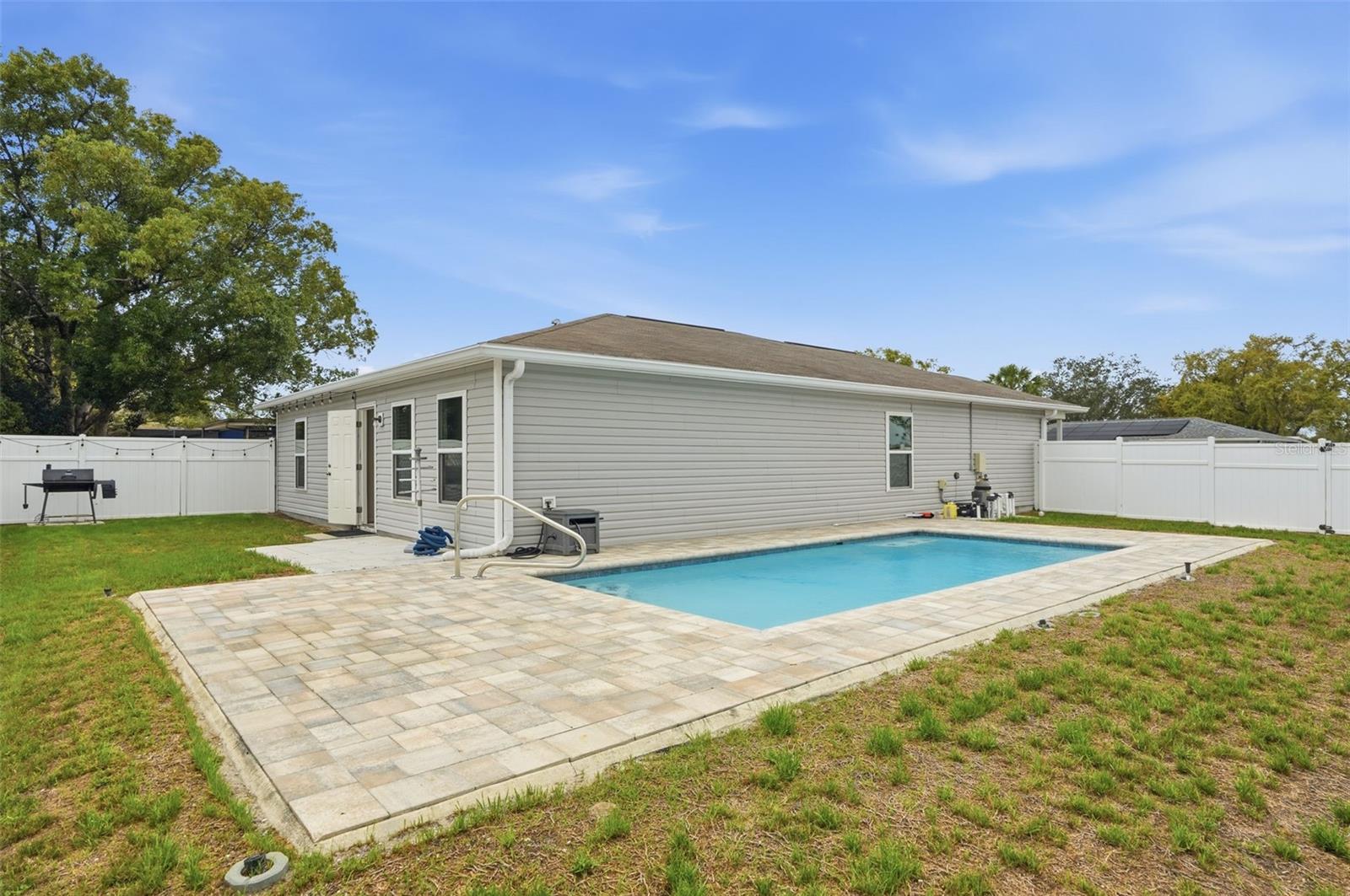 SPRING HILL - Residential