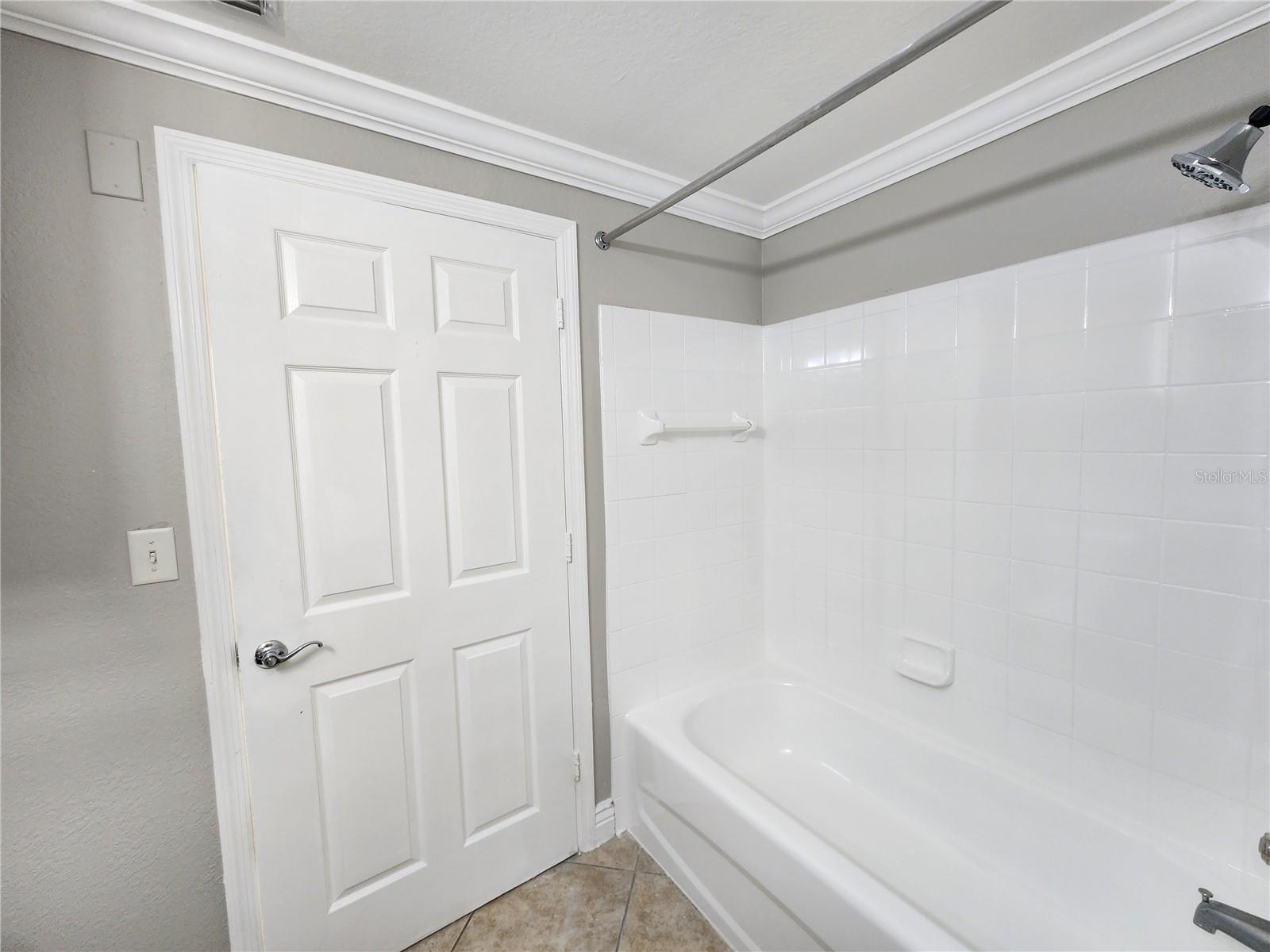 GREENS CONDO - Residential Lease