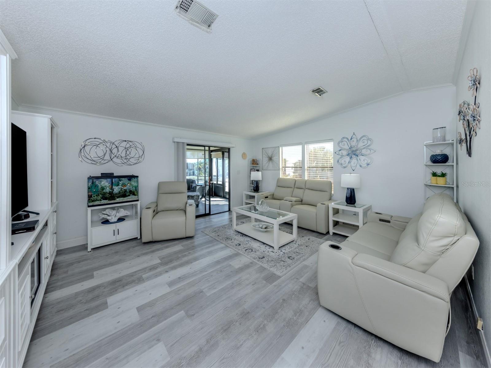 HARBOR ISLES IV - Residential