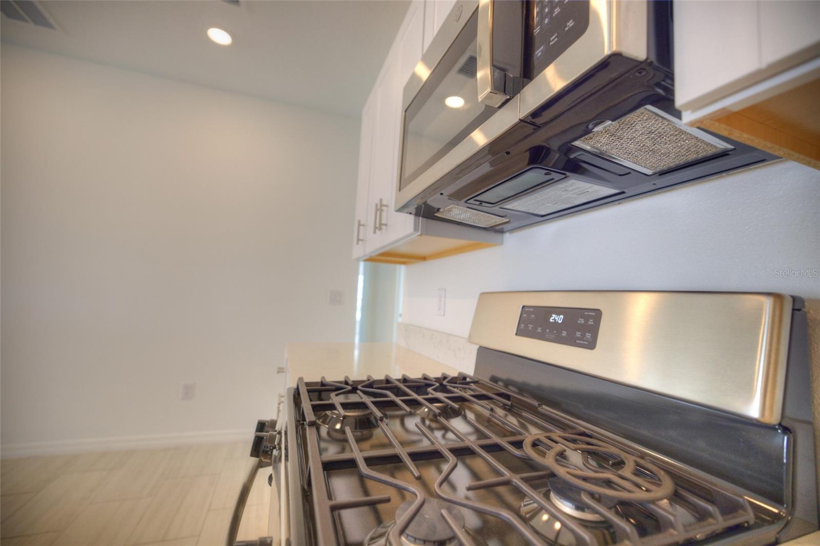 PROSPERITY LAKES - Residential