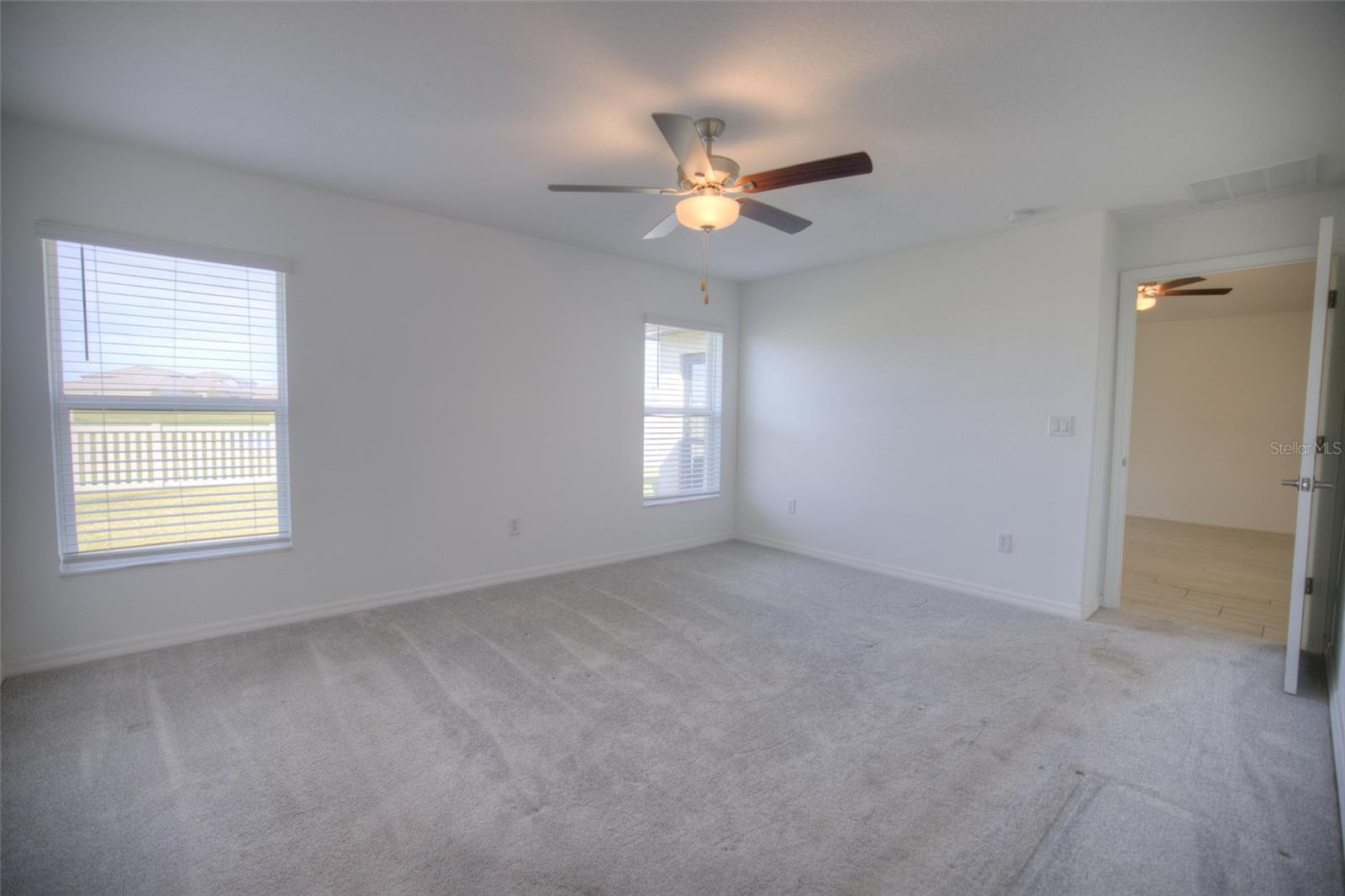 PROSPERITY LAKES - Residential