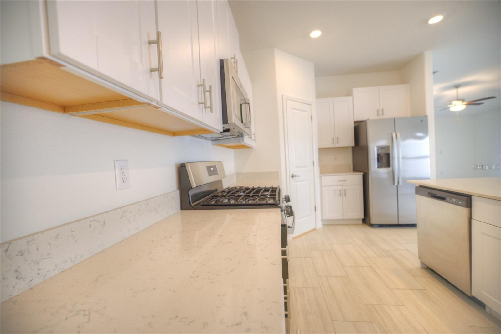 PROSPERITY LAKES - Residential