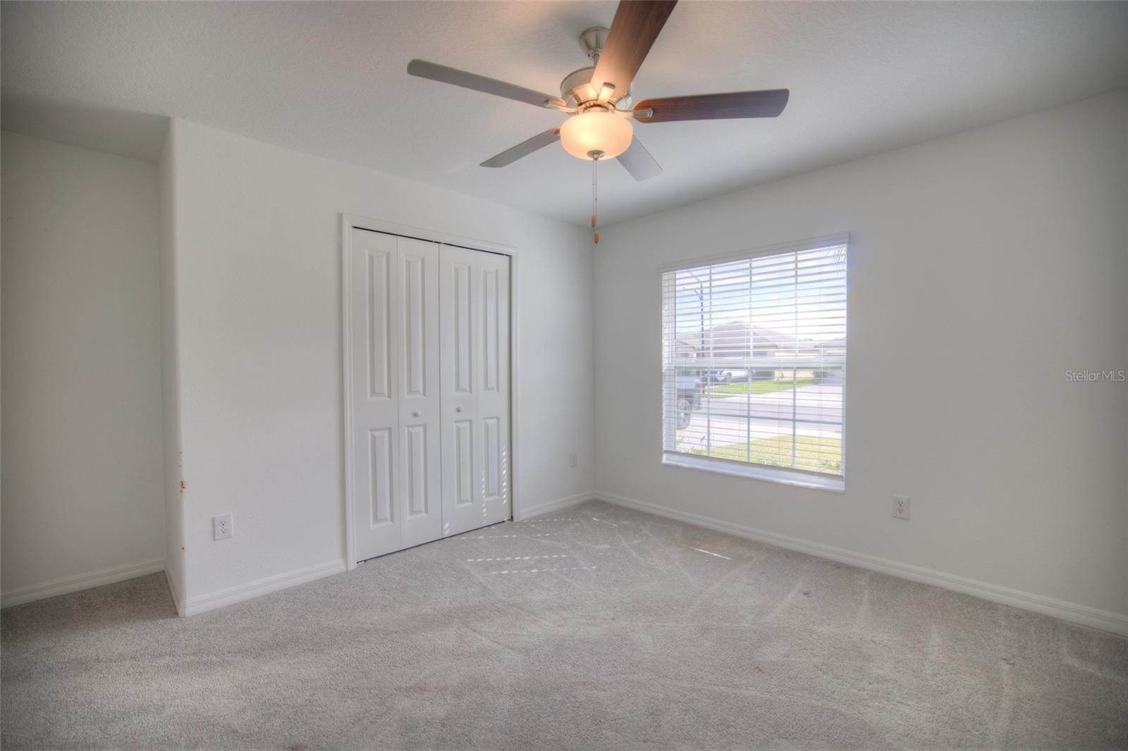 PROSPERITY LAKES - Residential