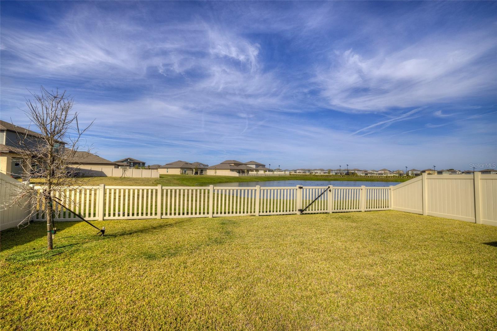 PROSPERITY LAKES - Residential