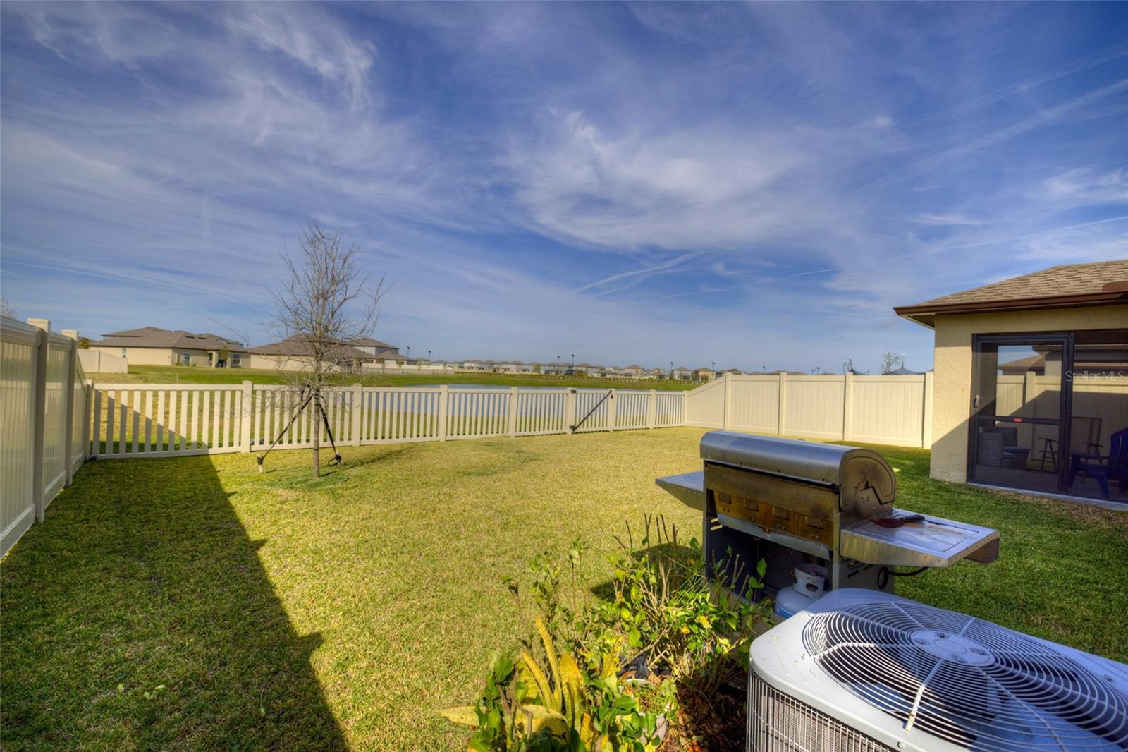 PROSPERITY LAKES - Residential