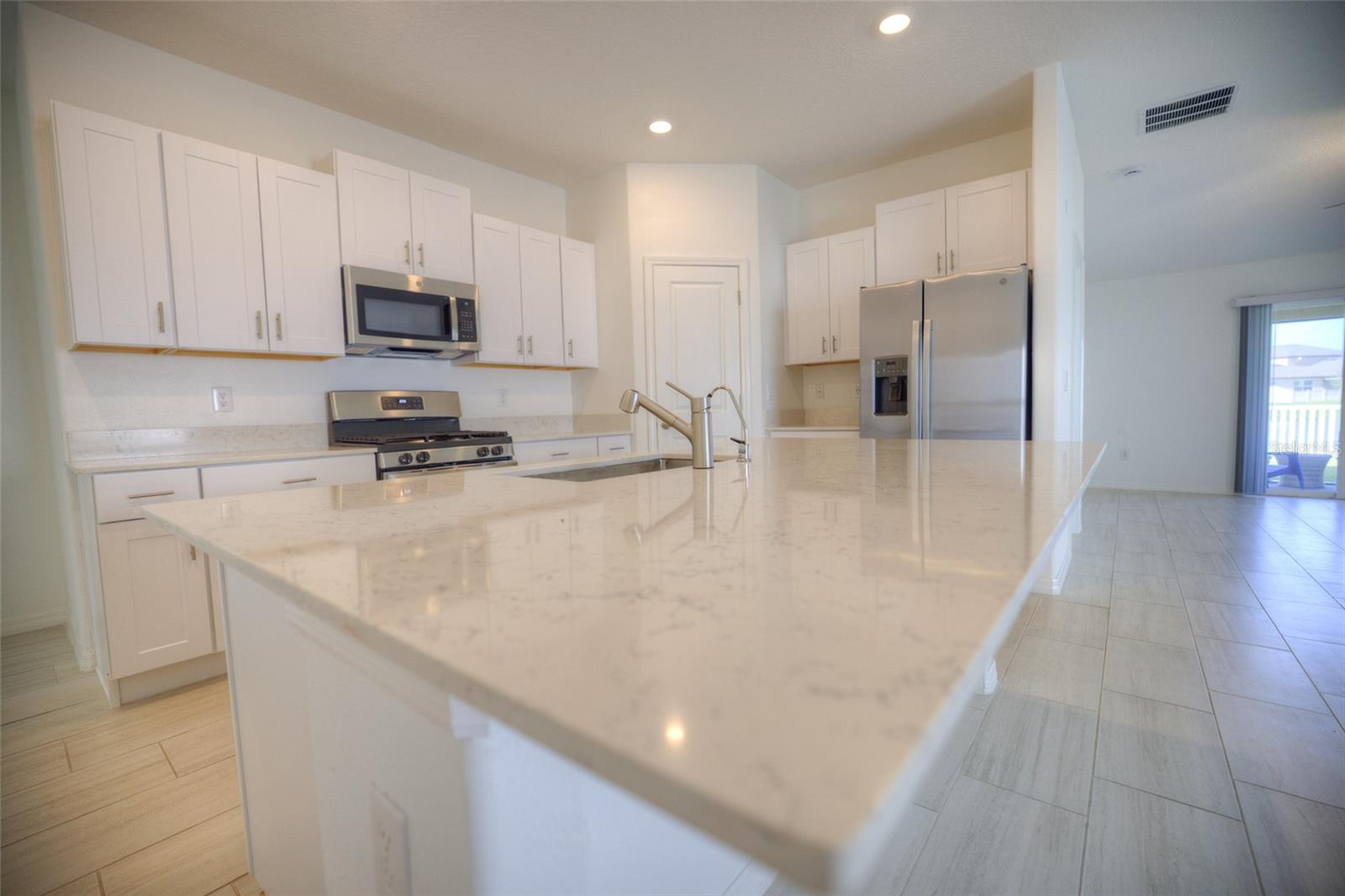 PROSPERITY LAKES - Residential