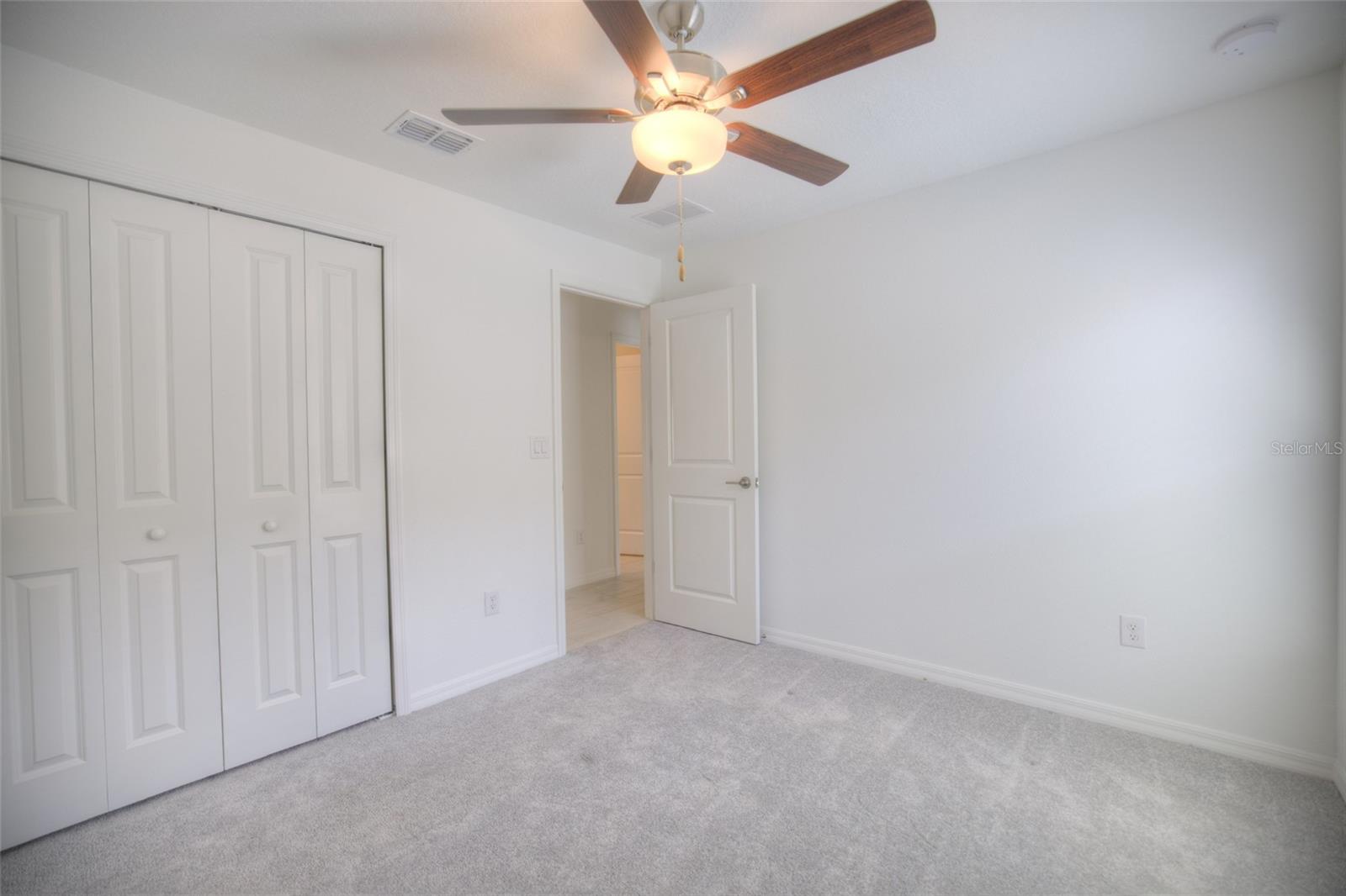 PROSPERITY LAKES - Residential