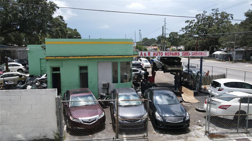 Photo of 7279 N Nebraska Avenue, Tampa, FL 33604 (MLS # T3476926)