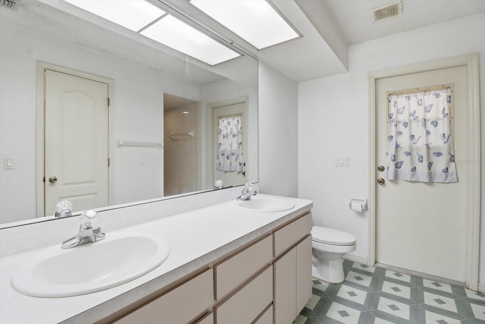 INVERNESS HGLDS WEST - Residential