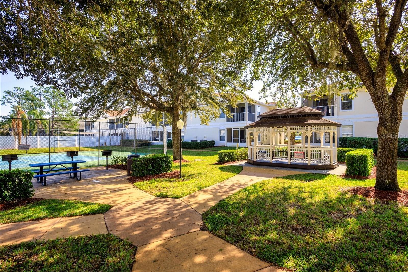 GRAND PALMS CONDO - Residential