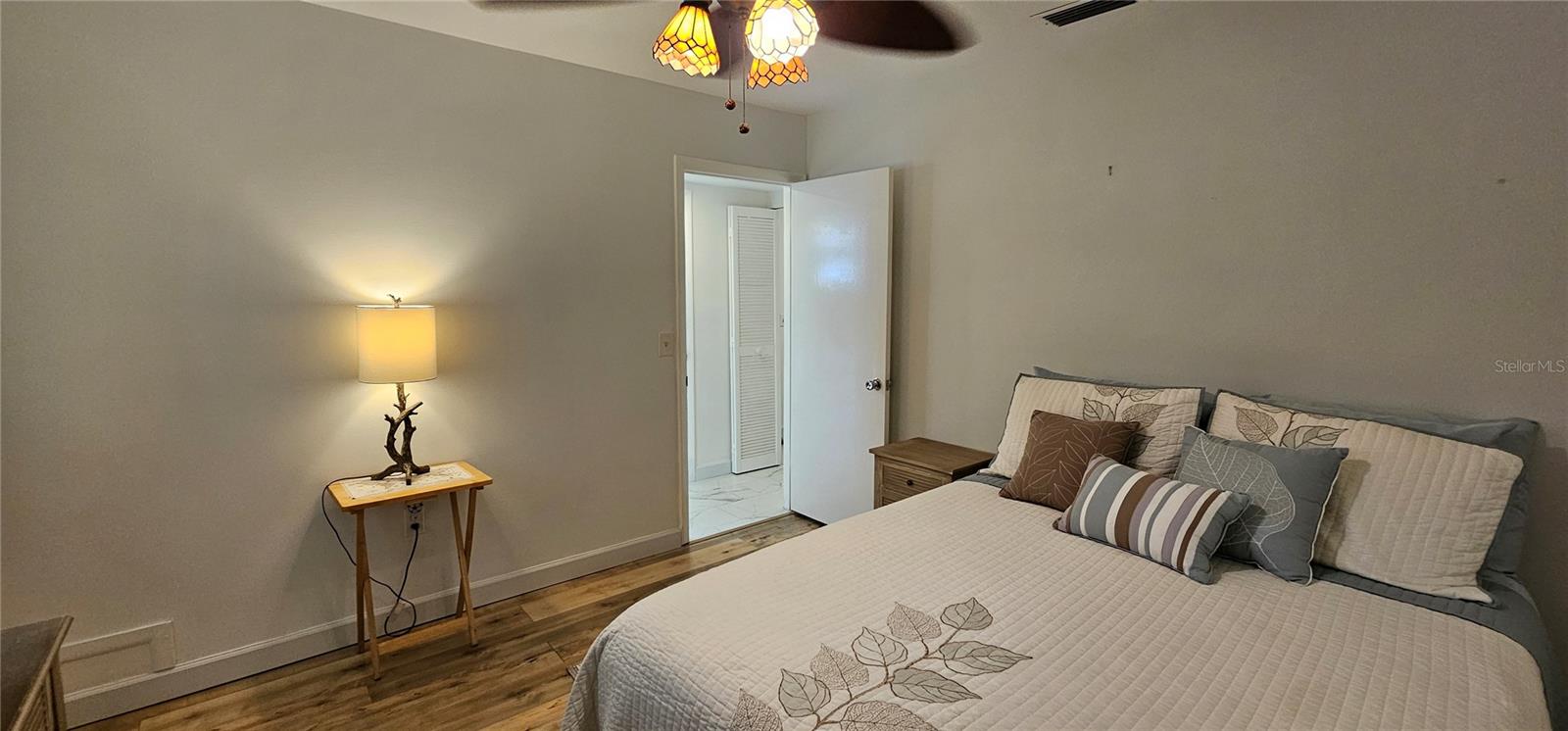 STRATHMORE RIVERSIDE III - Residential Lease