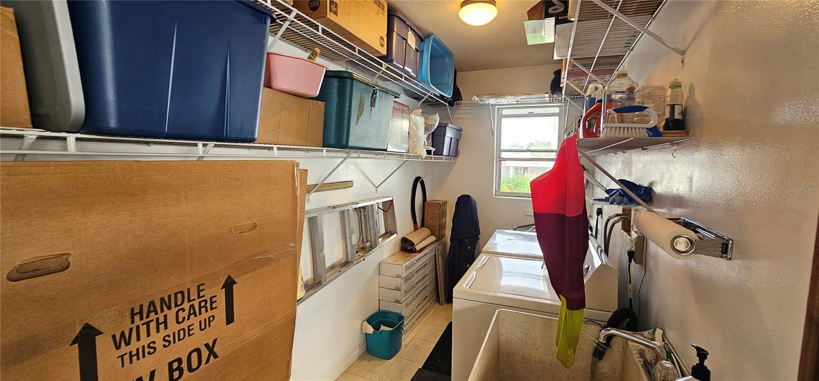 STRATHMORE RIVERSIDE III - Residential Lease