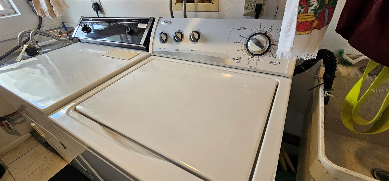 STRATHMORE RIVERSIDE III - Residential Lease