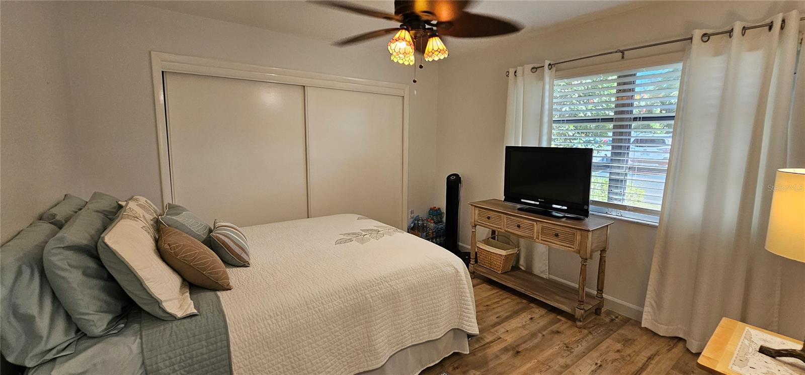 STRATHMORE RIVERSIDE III - Residential Lease