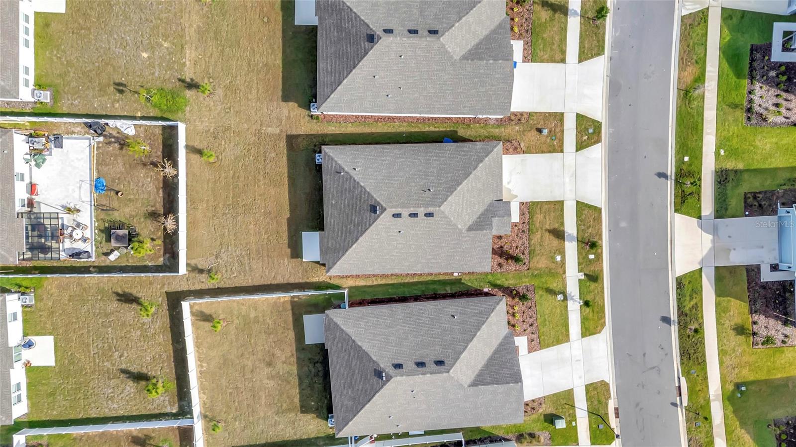 HIDDEN RIDGE AT ESTATES - Residential Lease