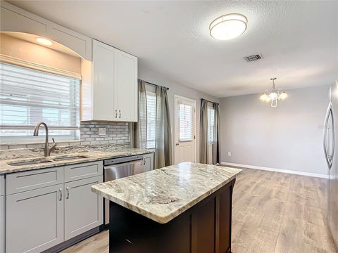 Tiny photo for 7688 SE 135th Street, Summerfield, FL 34491 (MLS # OM734562)