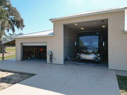 Tiny photo for 7688 SE 135th Street, Summerfield, FL 34491 (MLS # OM734562)