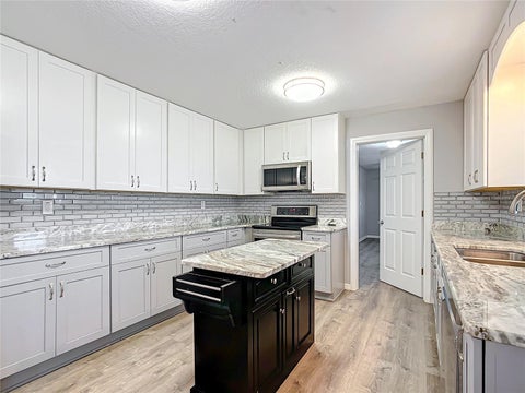 Tiny photo for 7688 SE 135th Street, Summerfield, FL 34491 (MLS # OM734562)