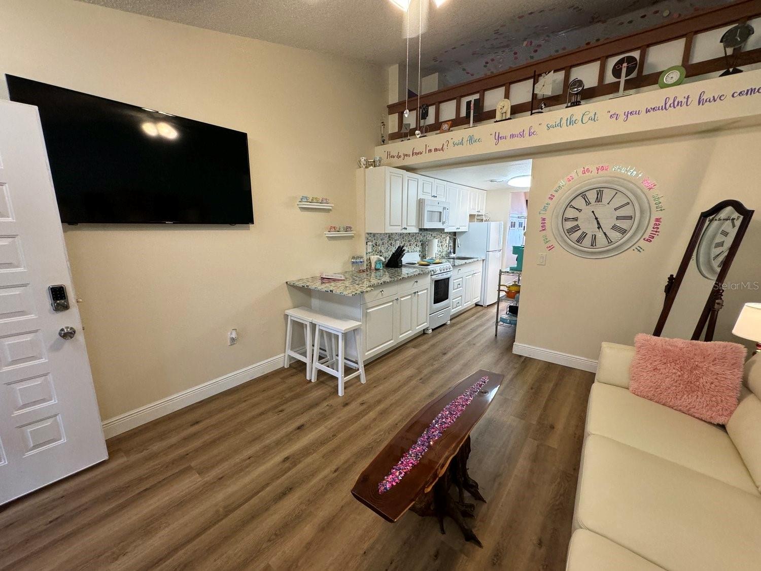 PARADISE LAKES RESORT CONDO - Residential Lease