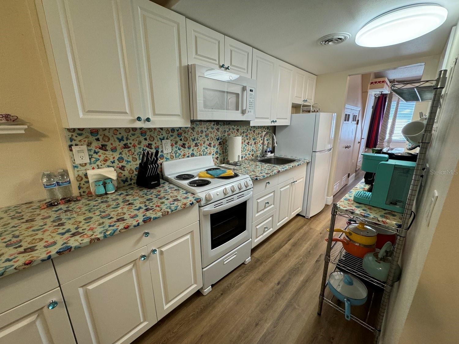 PARADISE LAKES RESORT CONDO - Residential Lease
