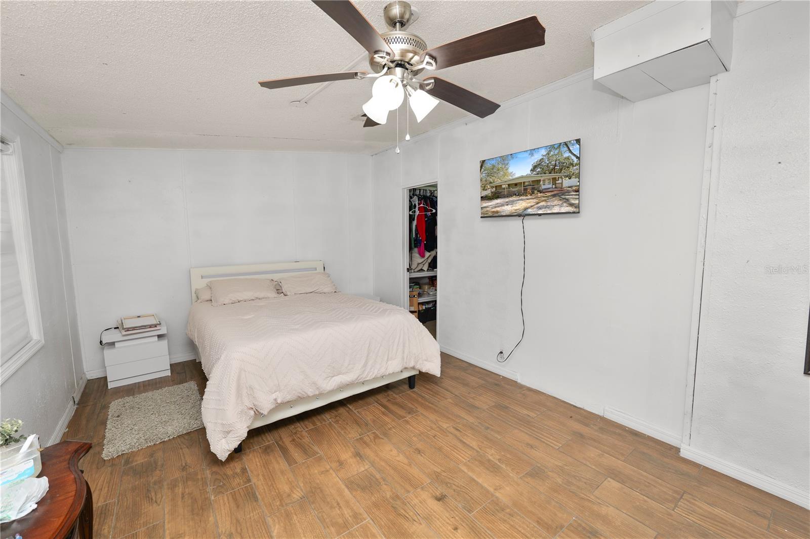 CRESCENT RIDGE - Residential