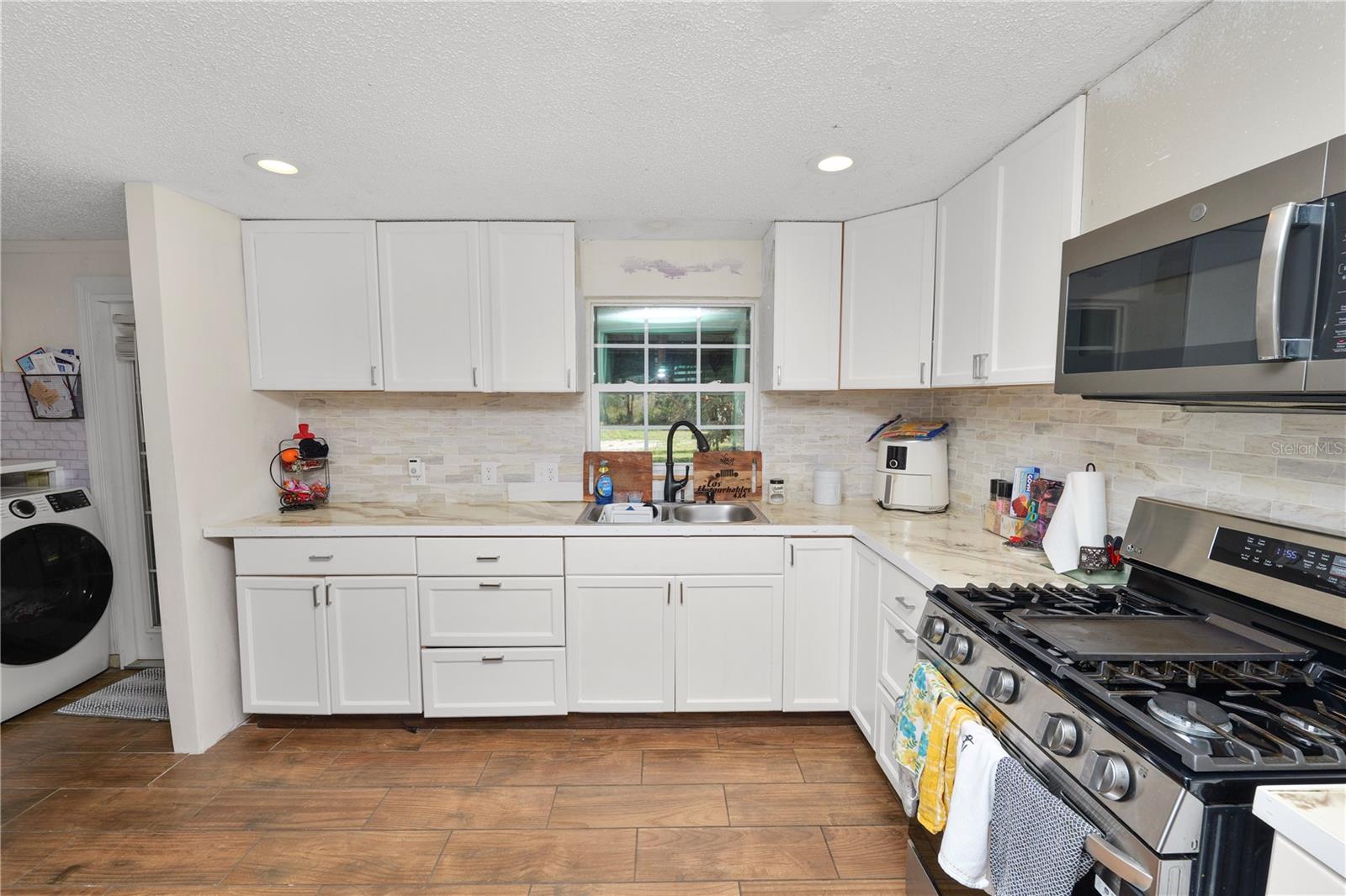 CRESCENT RIDGE - Residential