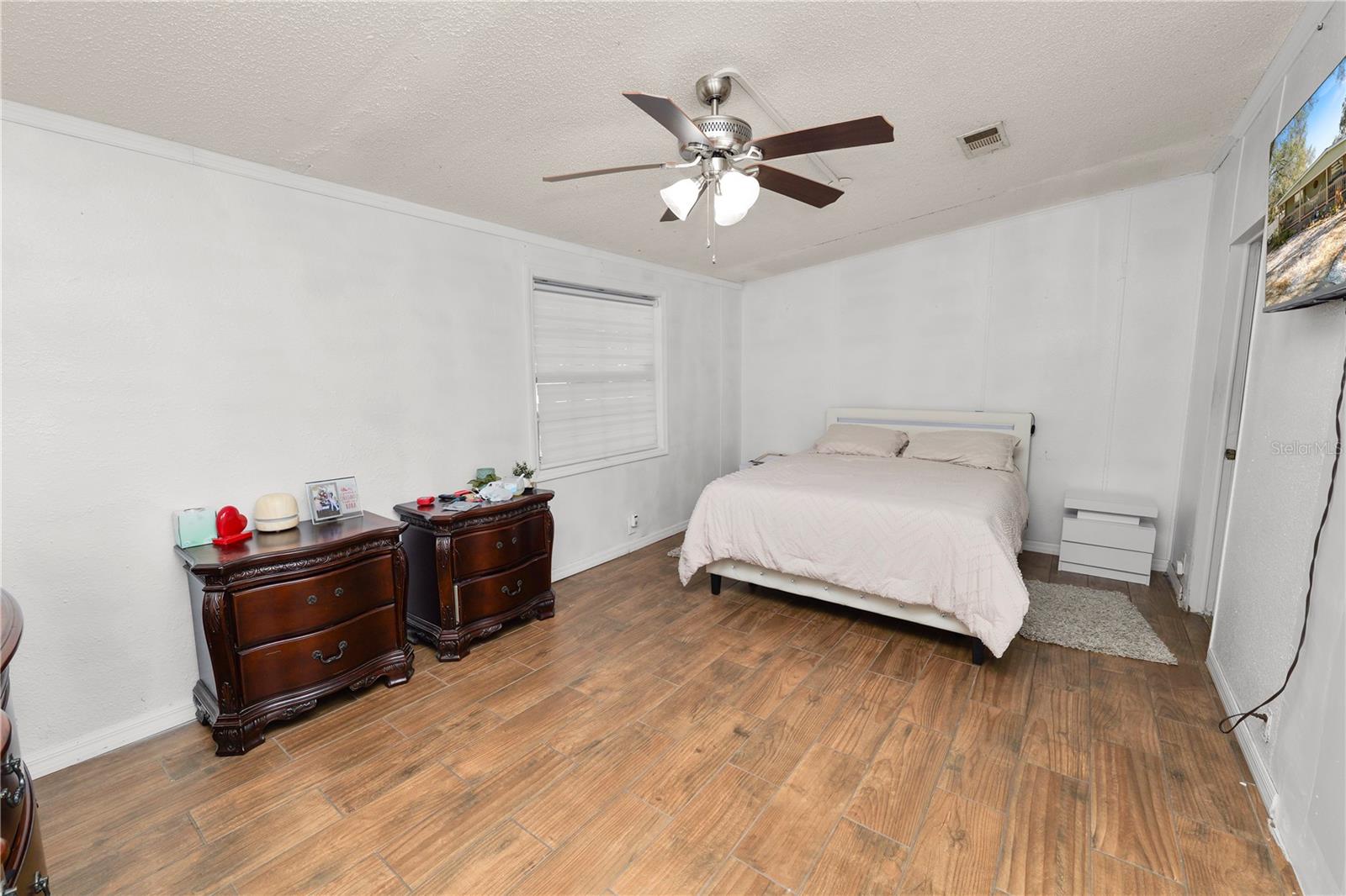 CRESCENT RIDGE - Residential