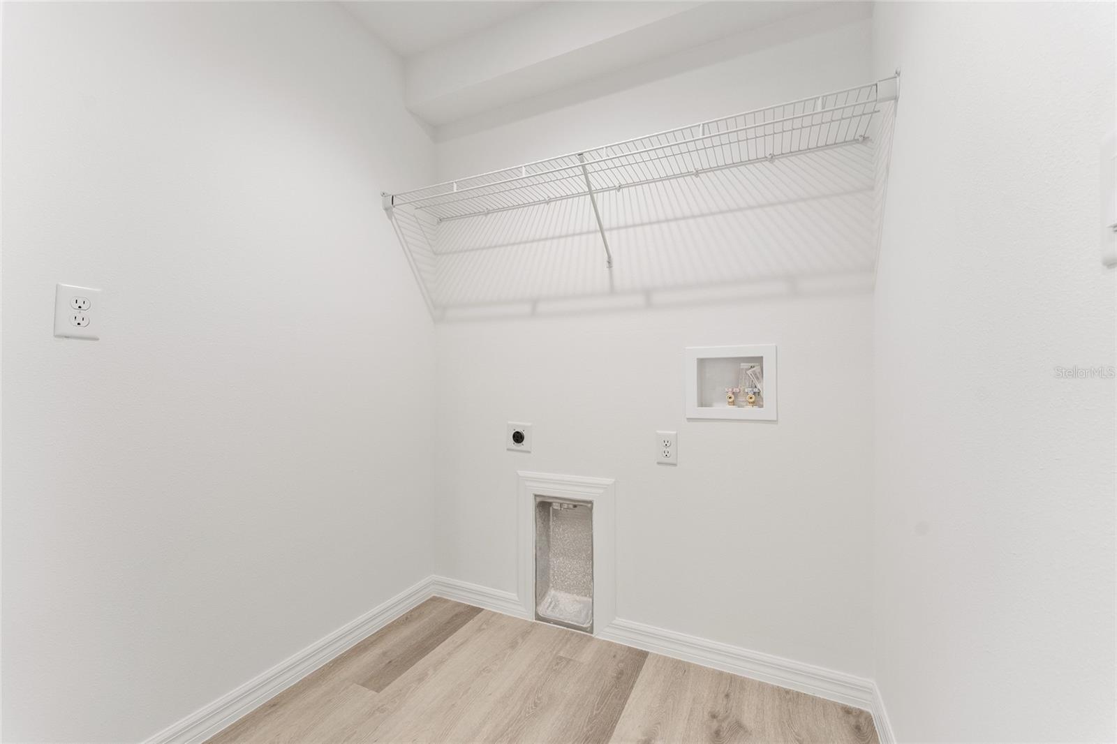 TRAILS EAST - Residential Lease