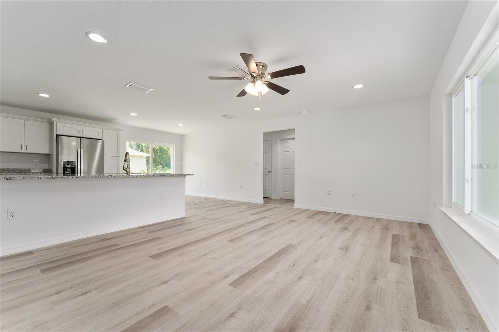 TRAILS EAST - Residential Lease