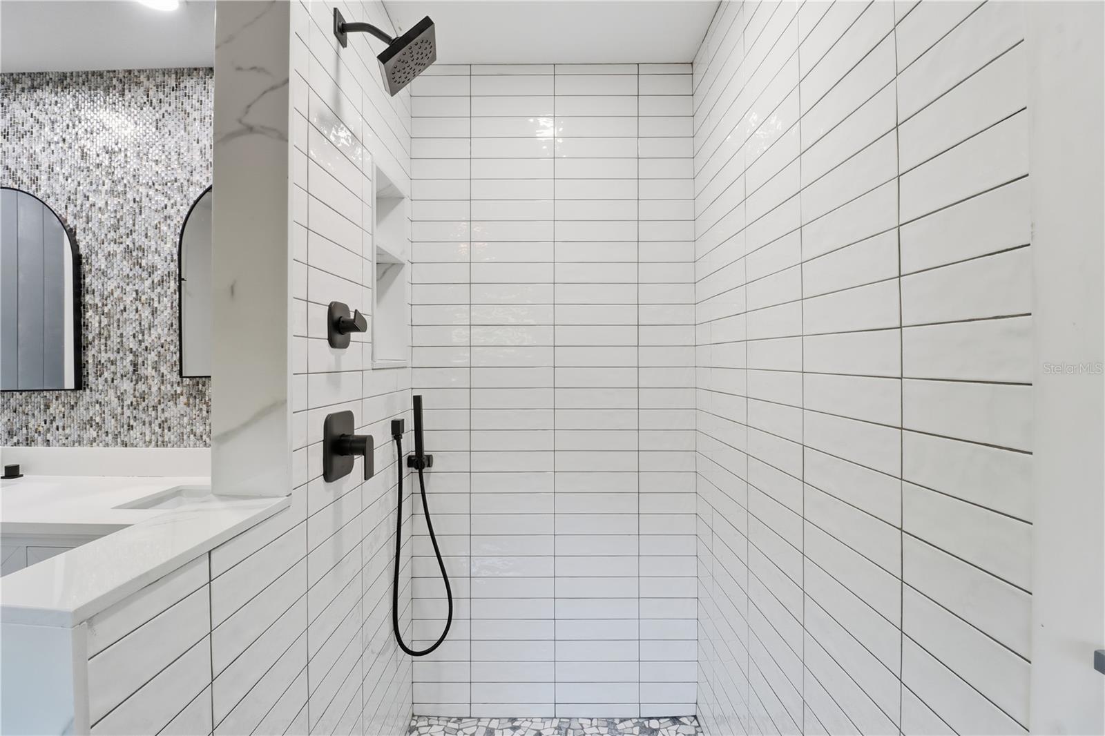 VILLAGE PICARDY - Residential