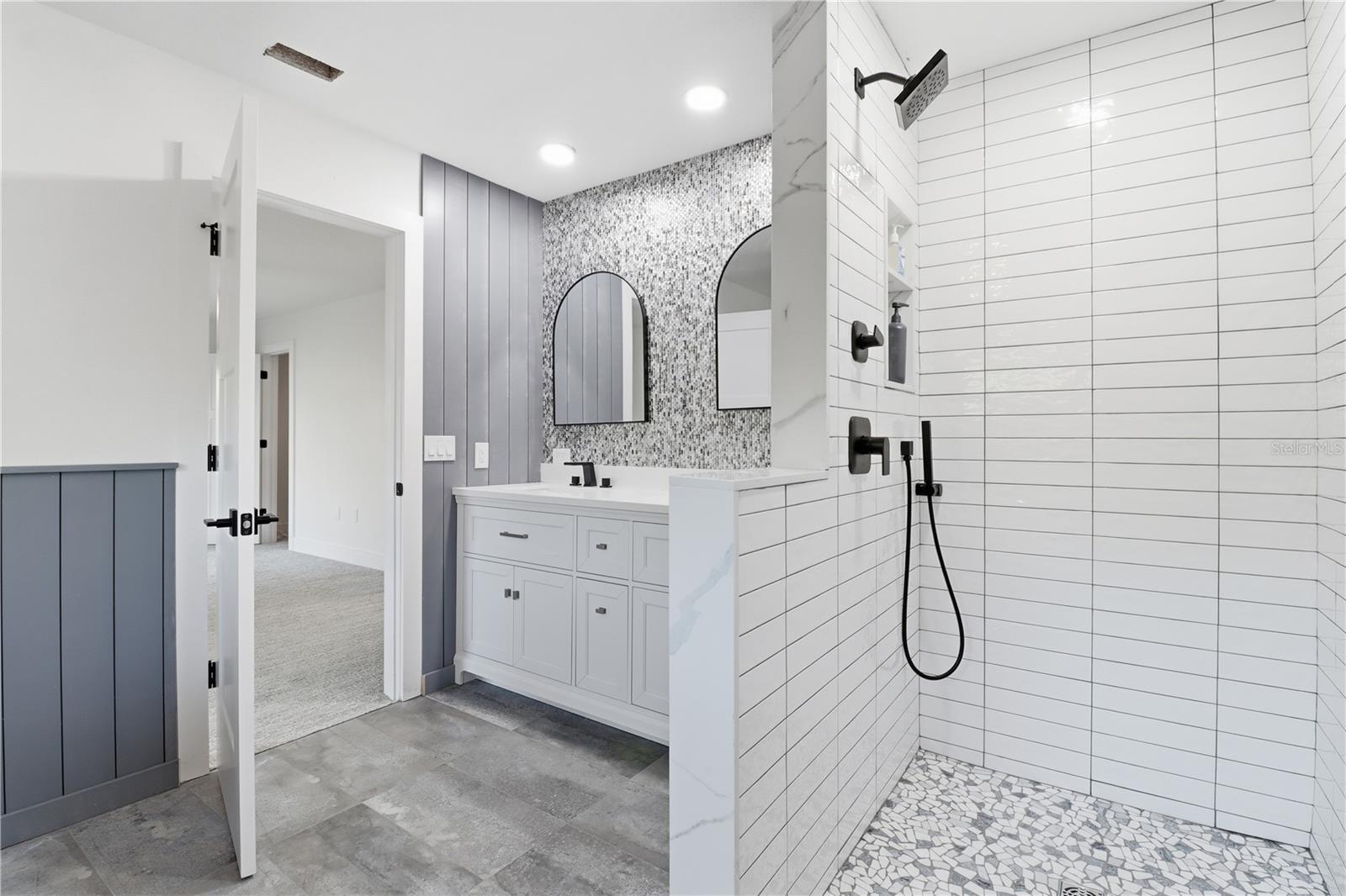 VILLAGE PICARDY - Residential