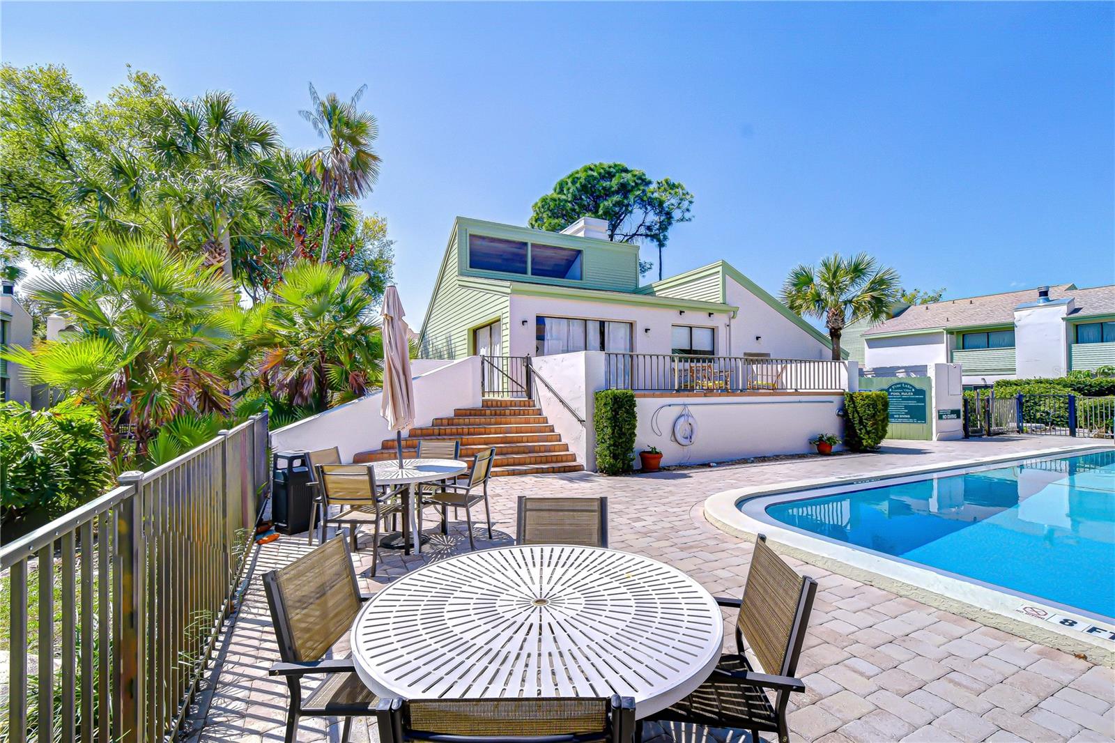 CARROLLWOOD VILLAGE PINE LAKE - Residential