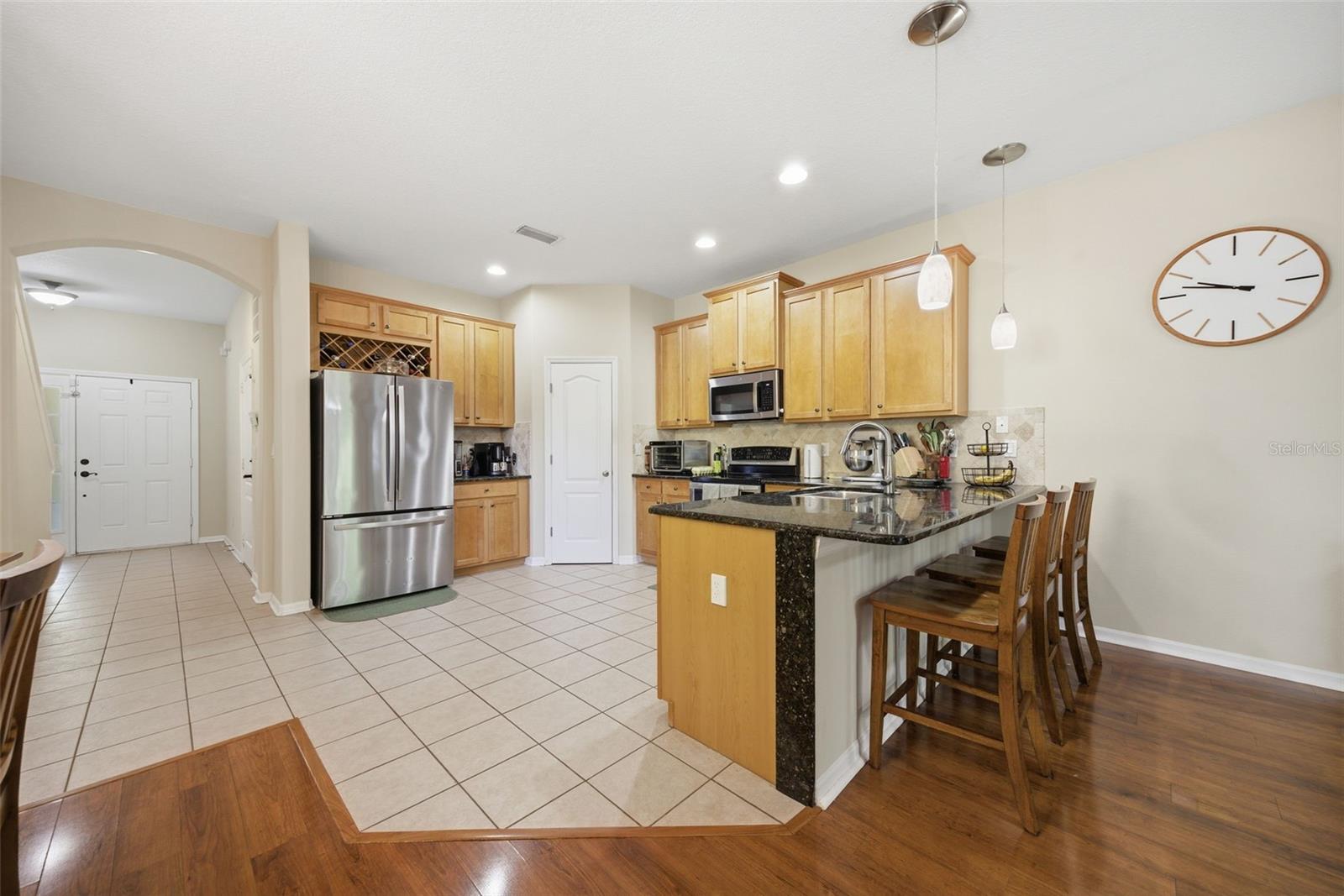 AMBERLY OAKS TWNHMS - Residential