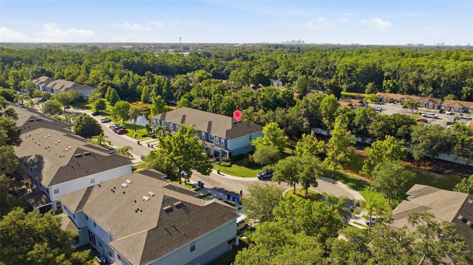 AMBERLY OAKS TWNHMS - Residential
