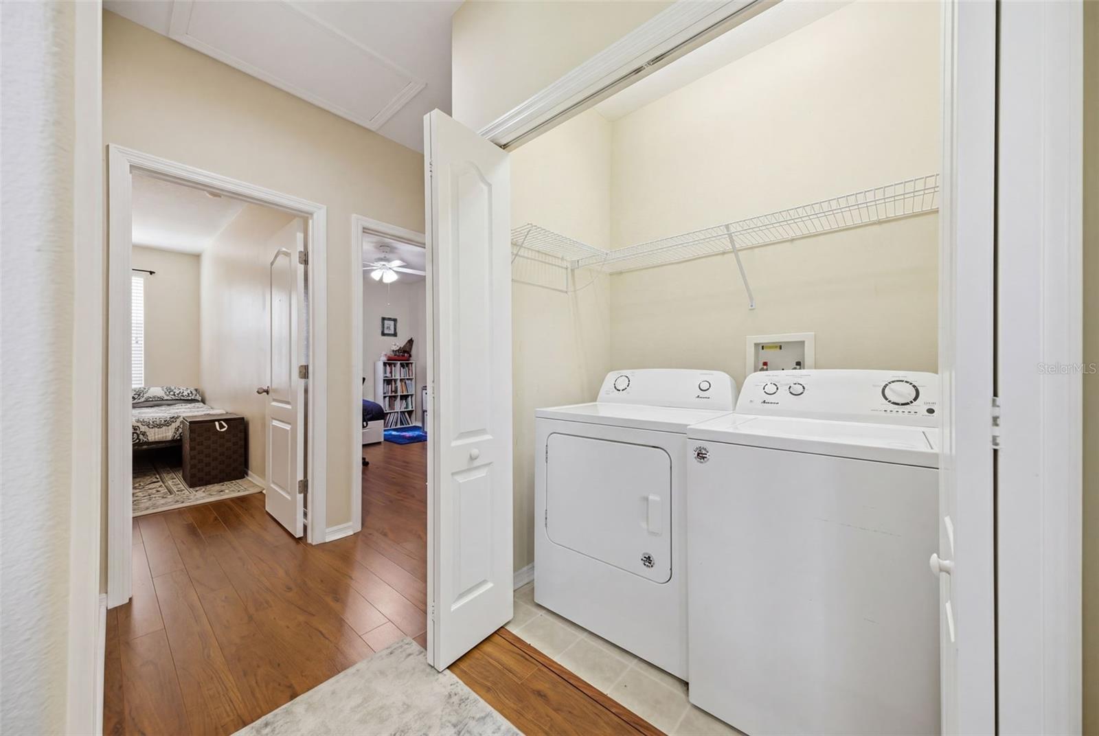 AMBERLY OAKS TWNHMS - Residential