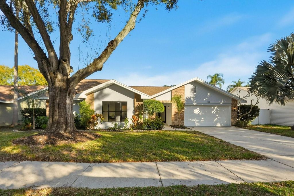 Photo of 1110 Woodcrest Avenue, Safety Harbor, FL 34695 (MLS # TB8461991)