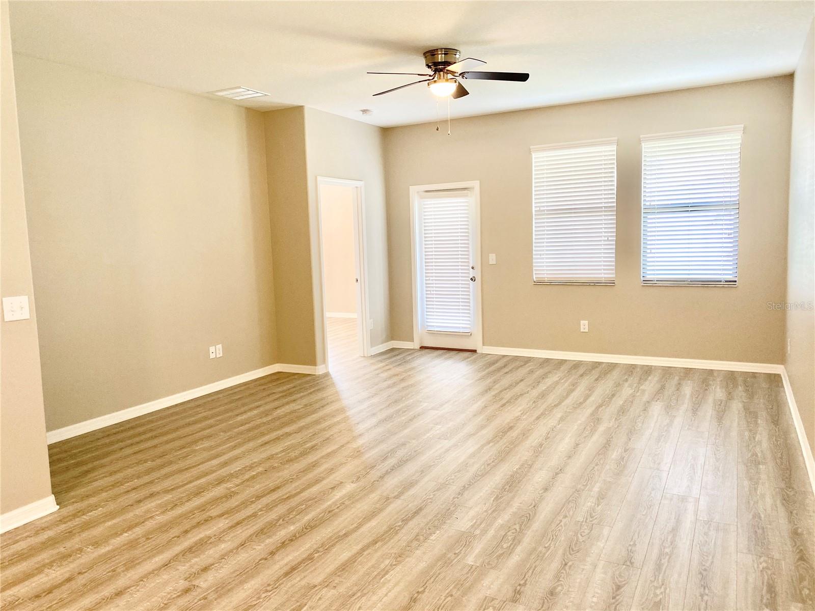 CONNERTON VILLAGE 2 PRCL 213 PH 1C- - Residential Lease