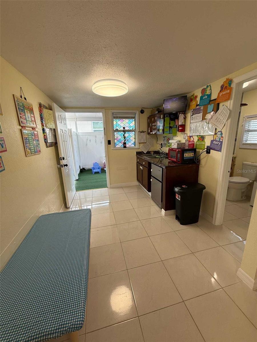 ARMENIA COURT - Residential