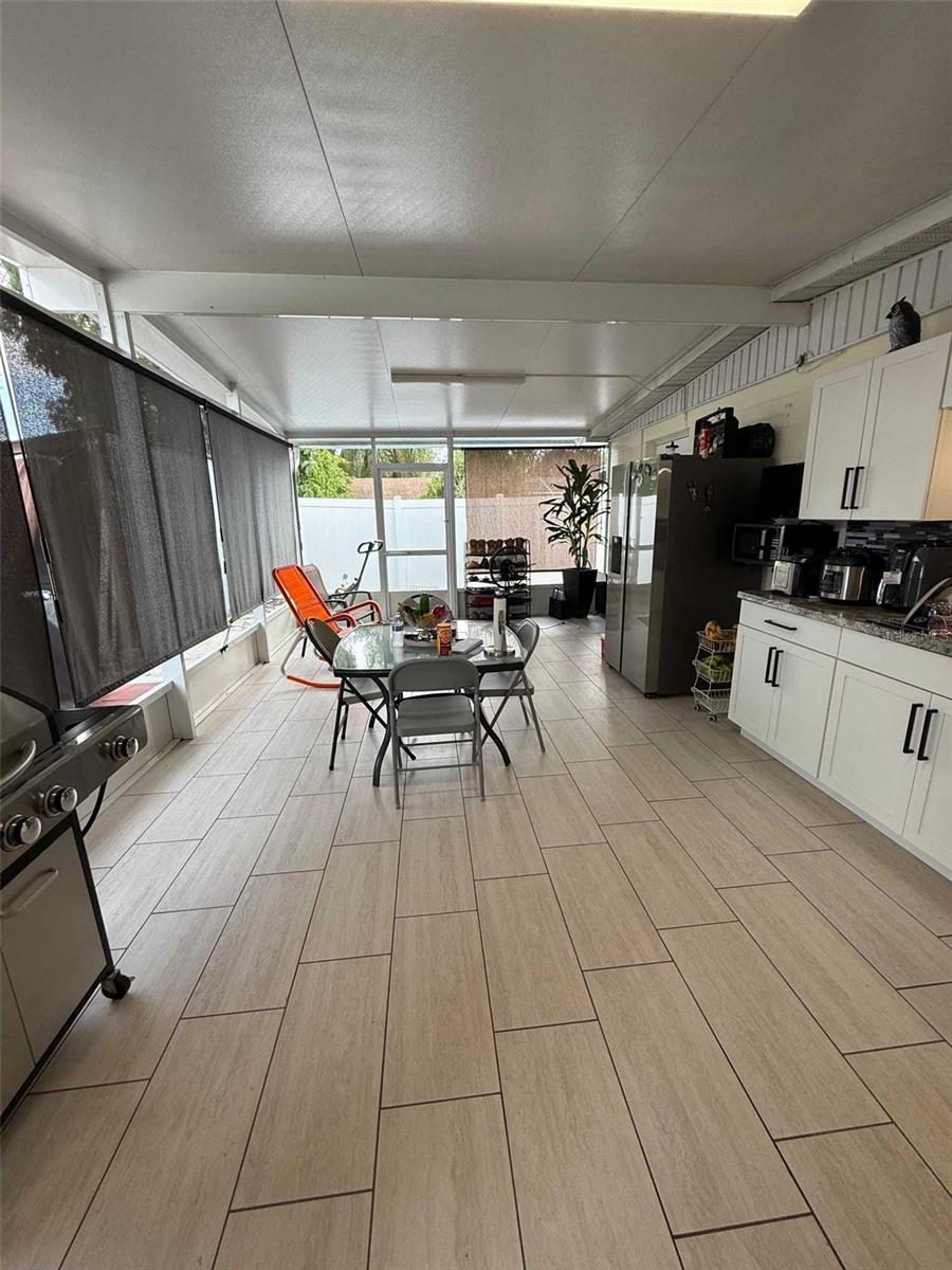 ARMENIA COURT - Residential