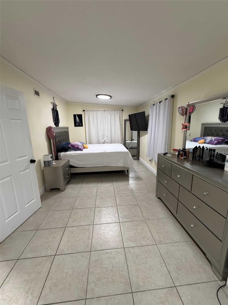 ARMENIA COURT - Residential