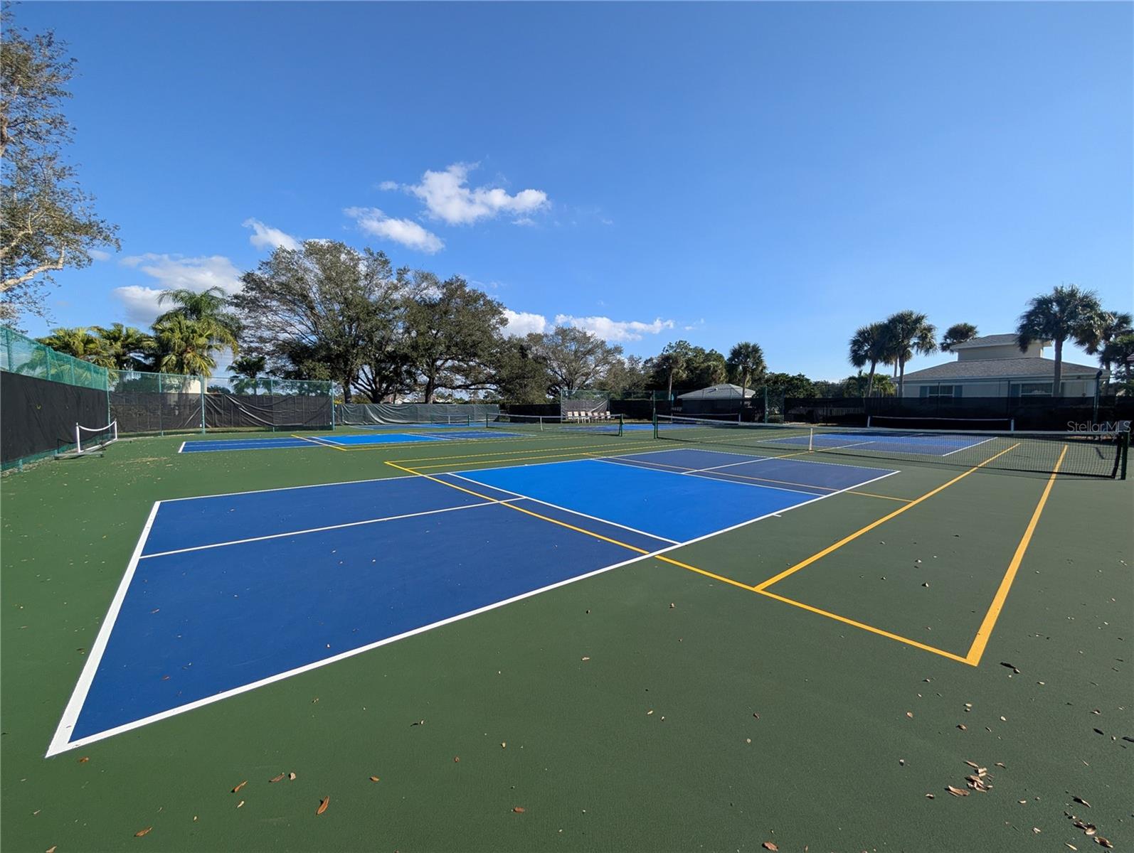 WATERSIDE VILLAGE - Residential