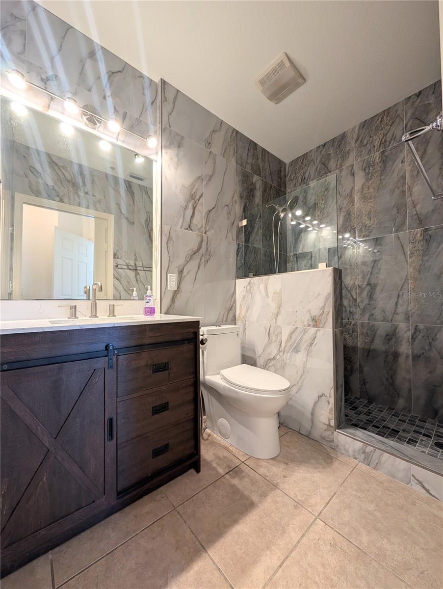 WATERSIDE VILLAGE - Residential