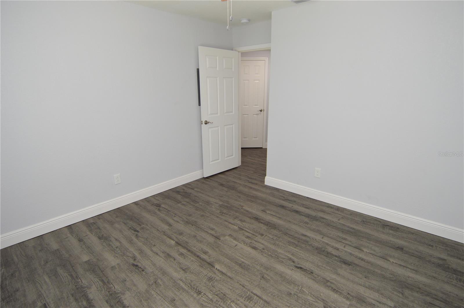 THE GRAND RESERVE CONDO - Residential Lease