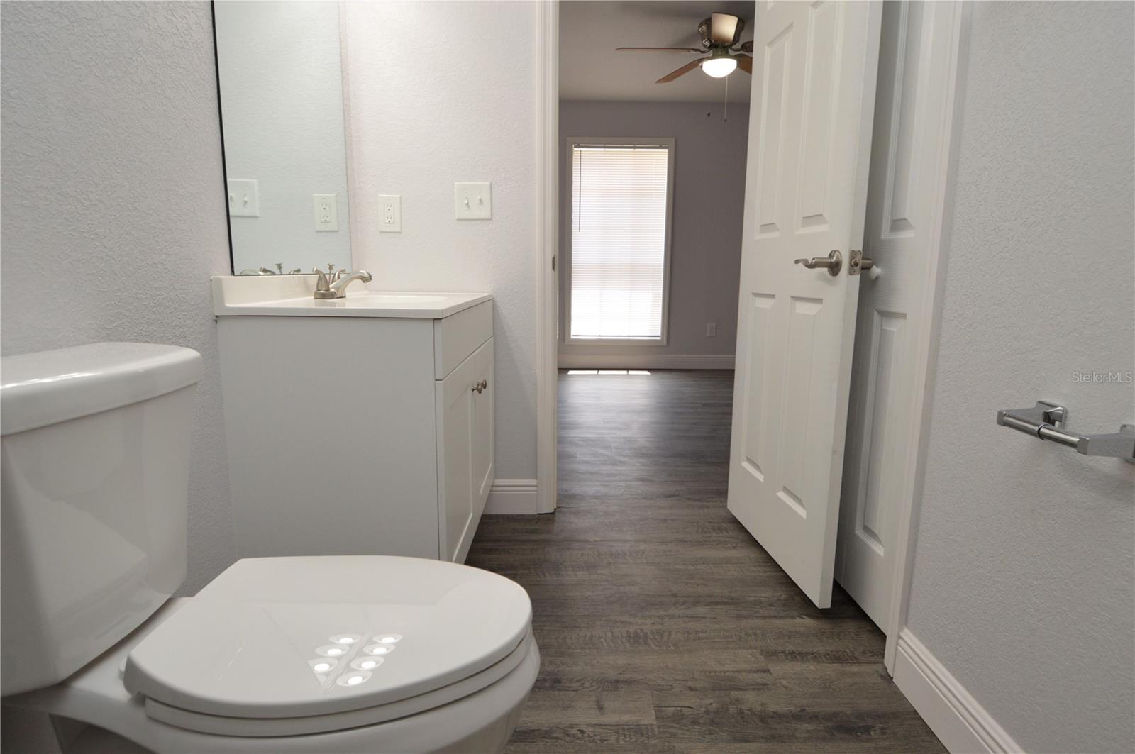 THE GRAND RESERVE CONDO - Residential Lease
