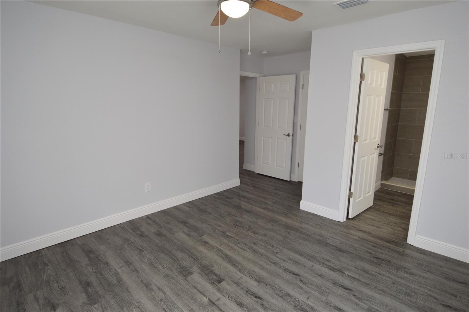 THE GRAND RESERVE CONDO - Residential Lease