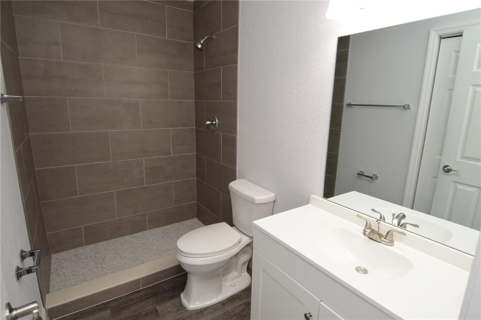 THE GRAND RESERVE CONDO - Residential Lease