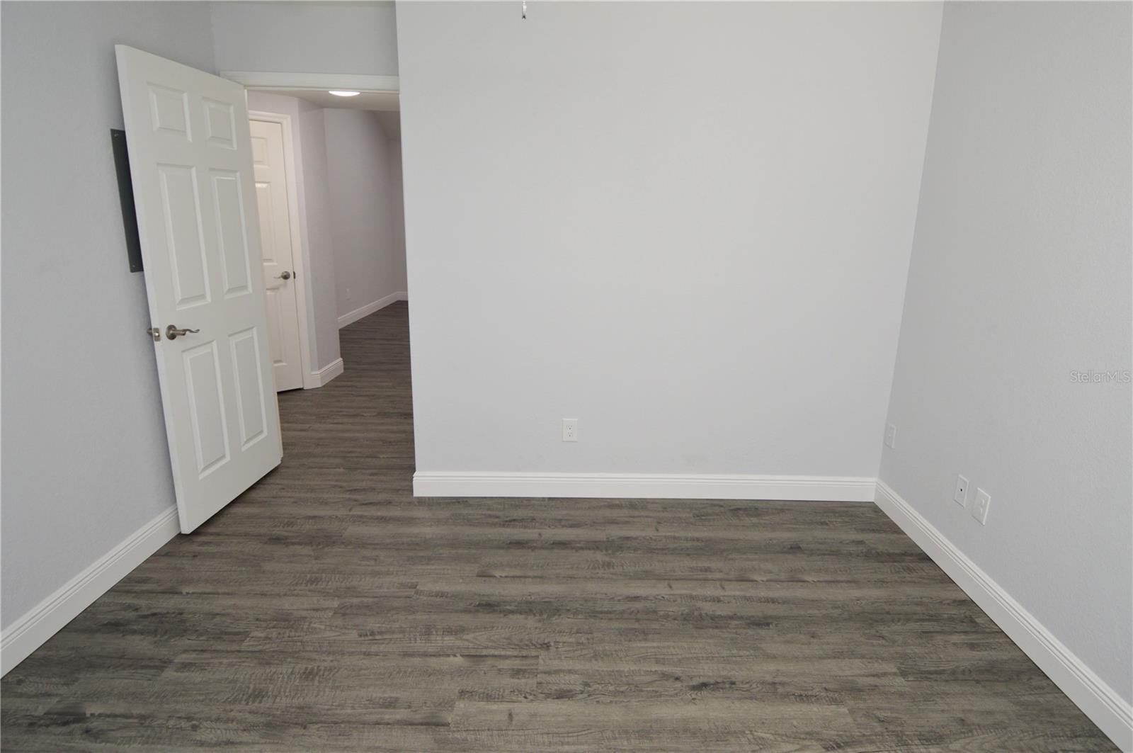 THE GRAND RESERVE CONDO - Residential Lease
