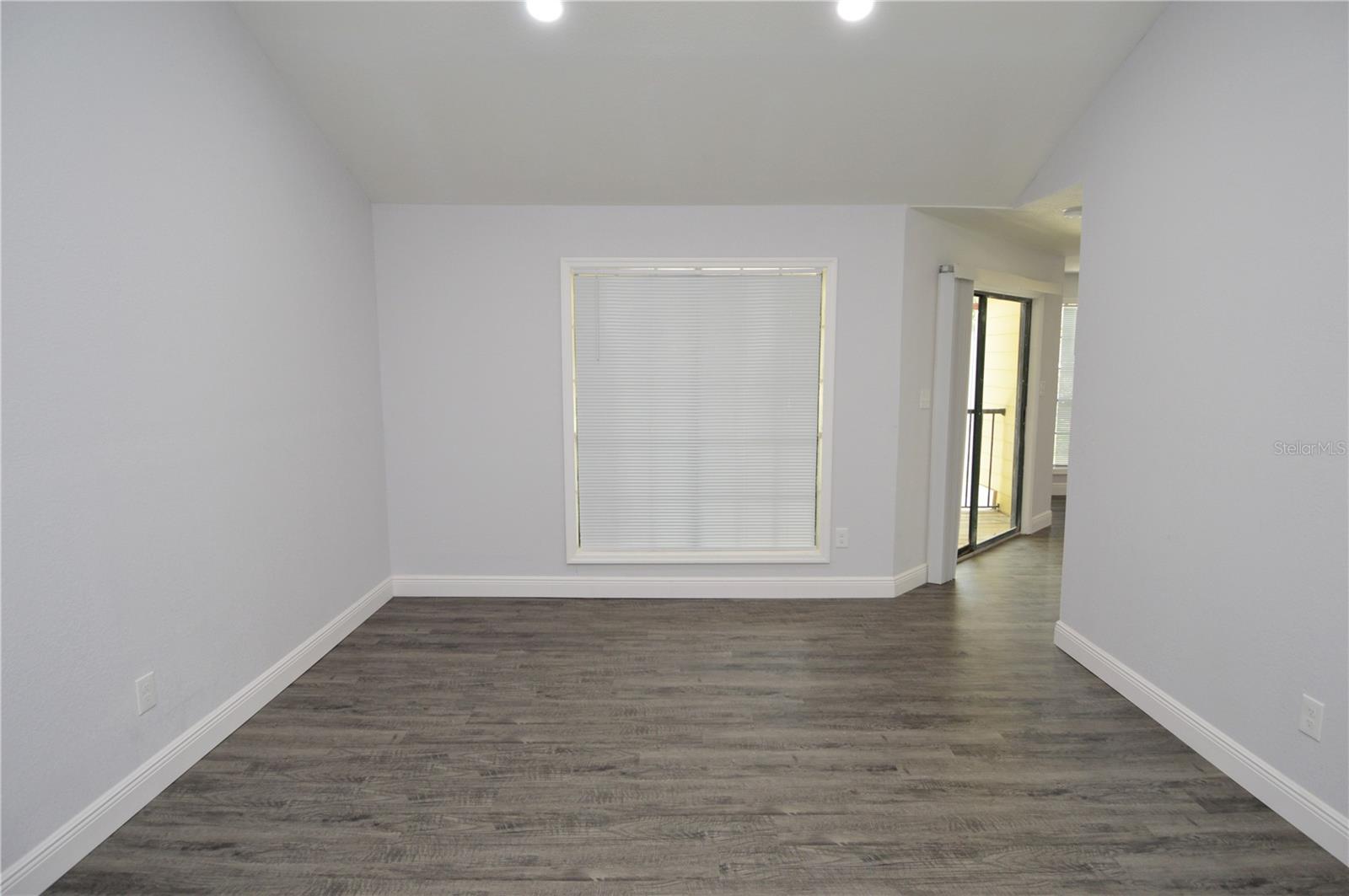 THE GRAND RESERVE CONDO - Residential Lease