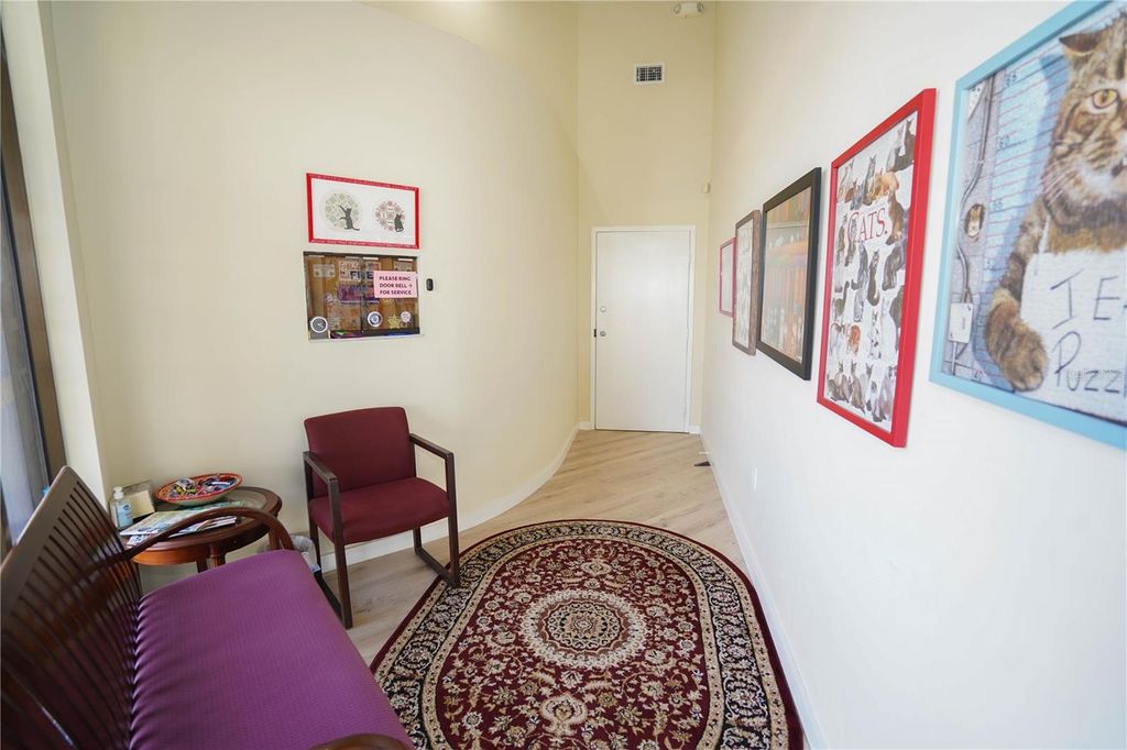 Photo of 2548 30th Avenue N, St Petersburg, FL 33713 (MLS # TB8442128)