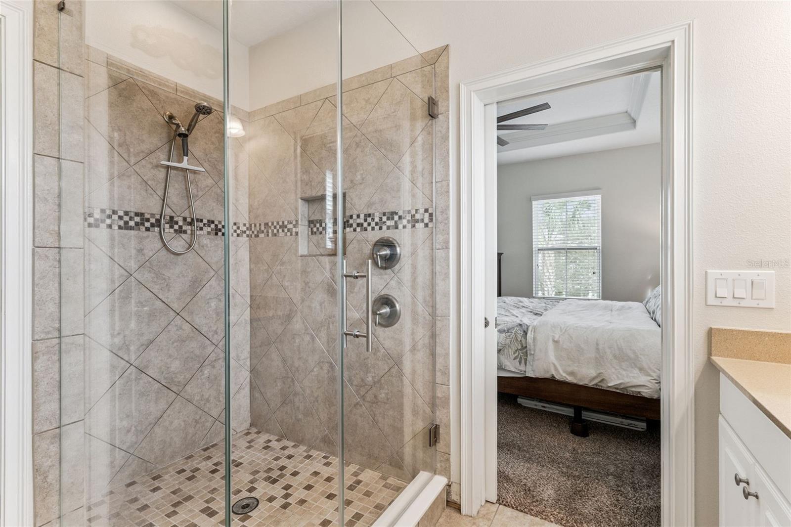 OAKLAND PARK - Residential